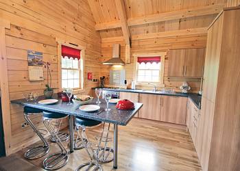 Willow Lodge sleeps 6