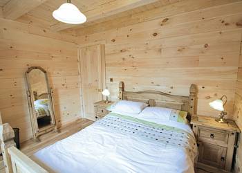 Willow Lodge is in Keal Cotes, Lincolnshire