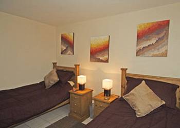 Cuckoo Well Lodge is in Bradley in Moor, Staffordshire