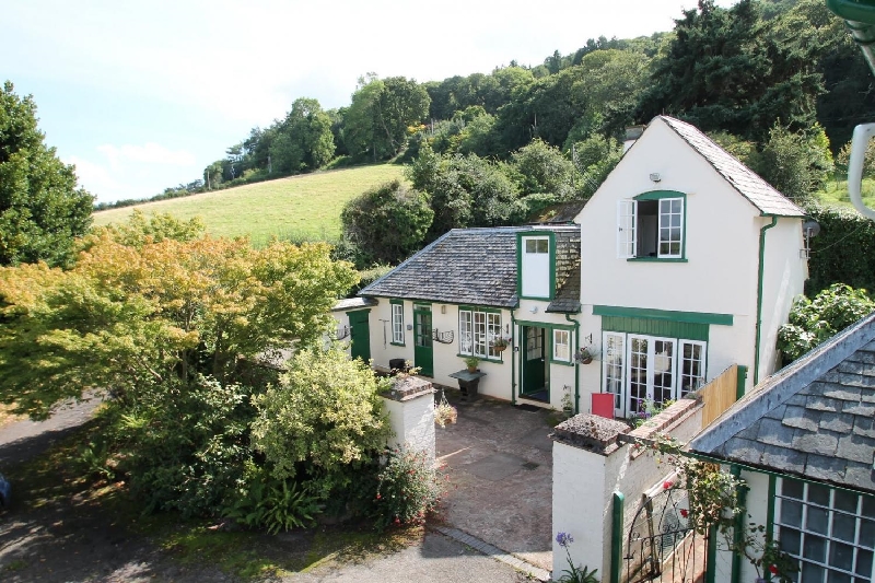 Somerset Cottage Holidays - Click here for more about Coachmans Cottage