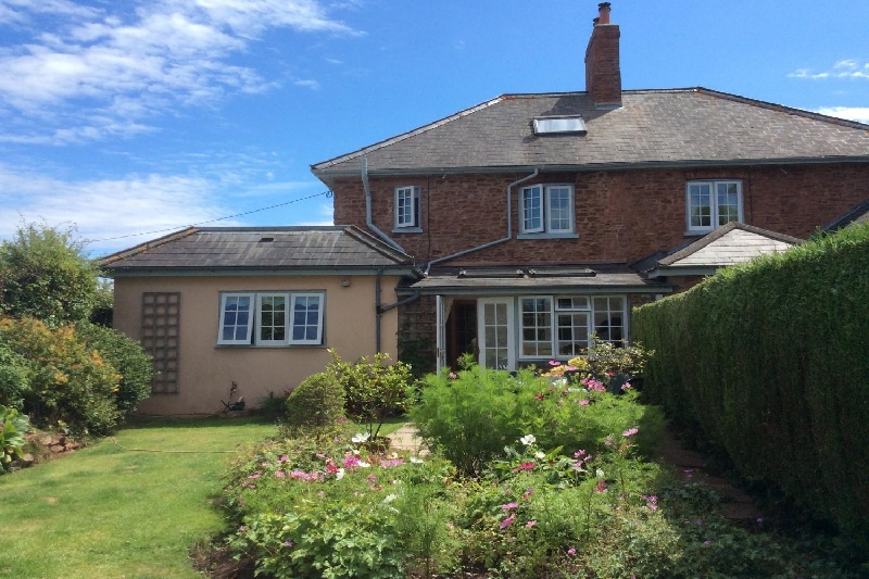 Somerset Cottage Holidays - Click here for more about Jacobs Pond