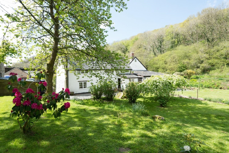 Devon Cottage Holidays - Click here for more about Bratton Mill Cottage
