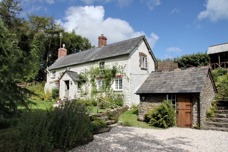 Somerset Cottage Holidays - Click here for more about Lower Goosemoor Cottage