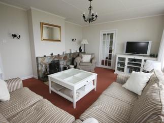 Kenora price range is 444 - £1,026
