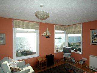 Carveth sleeps 4