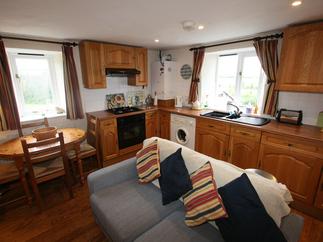 Cottage holidays England - Trailside