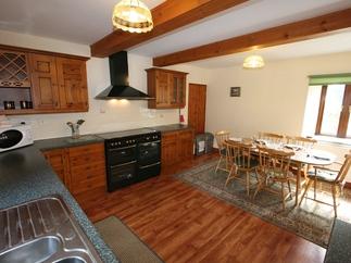 Rumsdale sleeps 6