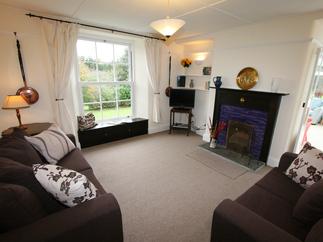 Cregaminnis sleeps 5