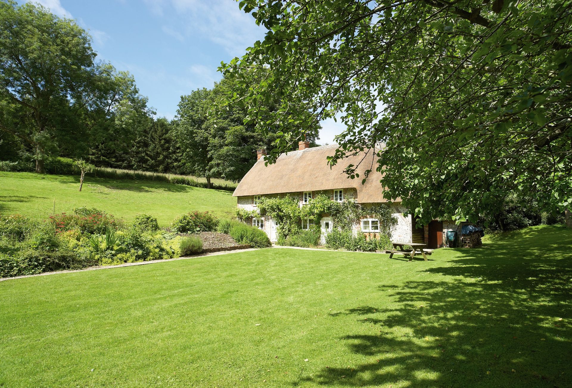 Dorset Cottage Holidays - Click here for more about Magna Cottage