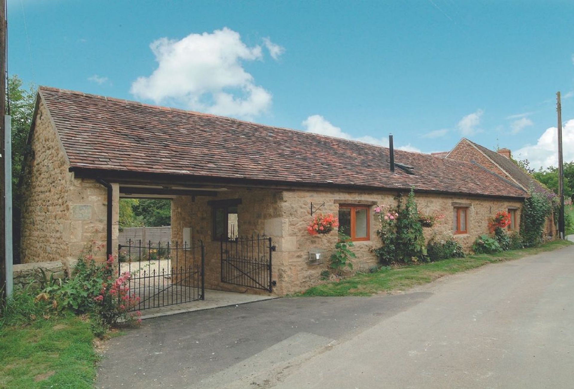 Gloucestershire Cottage Holidays - Click here for more about Cider Press