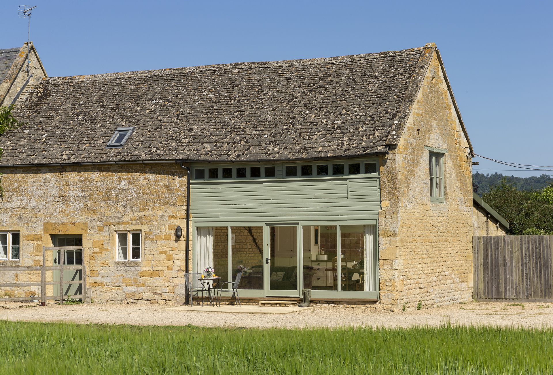 Gloucestershire Cottage Holidays - Click here for more about The Tractor Shed