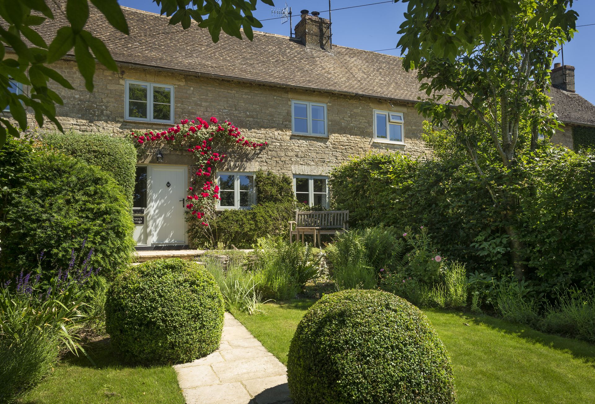 Gloucestershire Cottage Holidays - Click here for more about Poppy's Cottage
