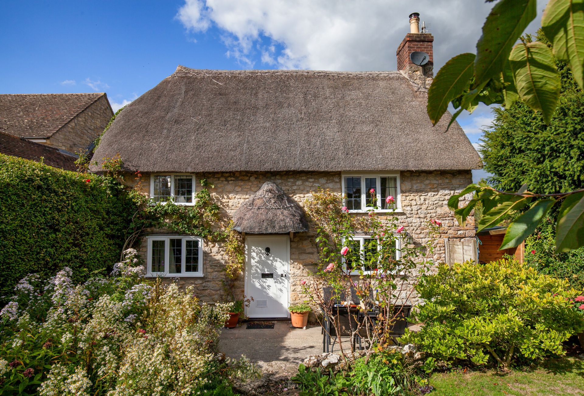 Dorset Cottage Holidays - Click here for more about Snowdrop Cottage