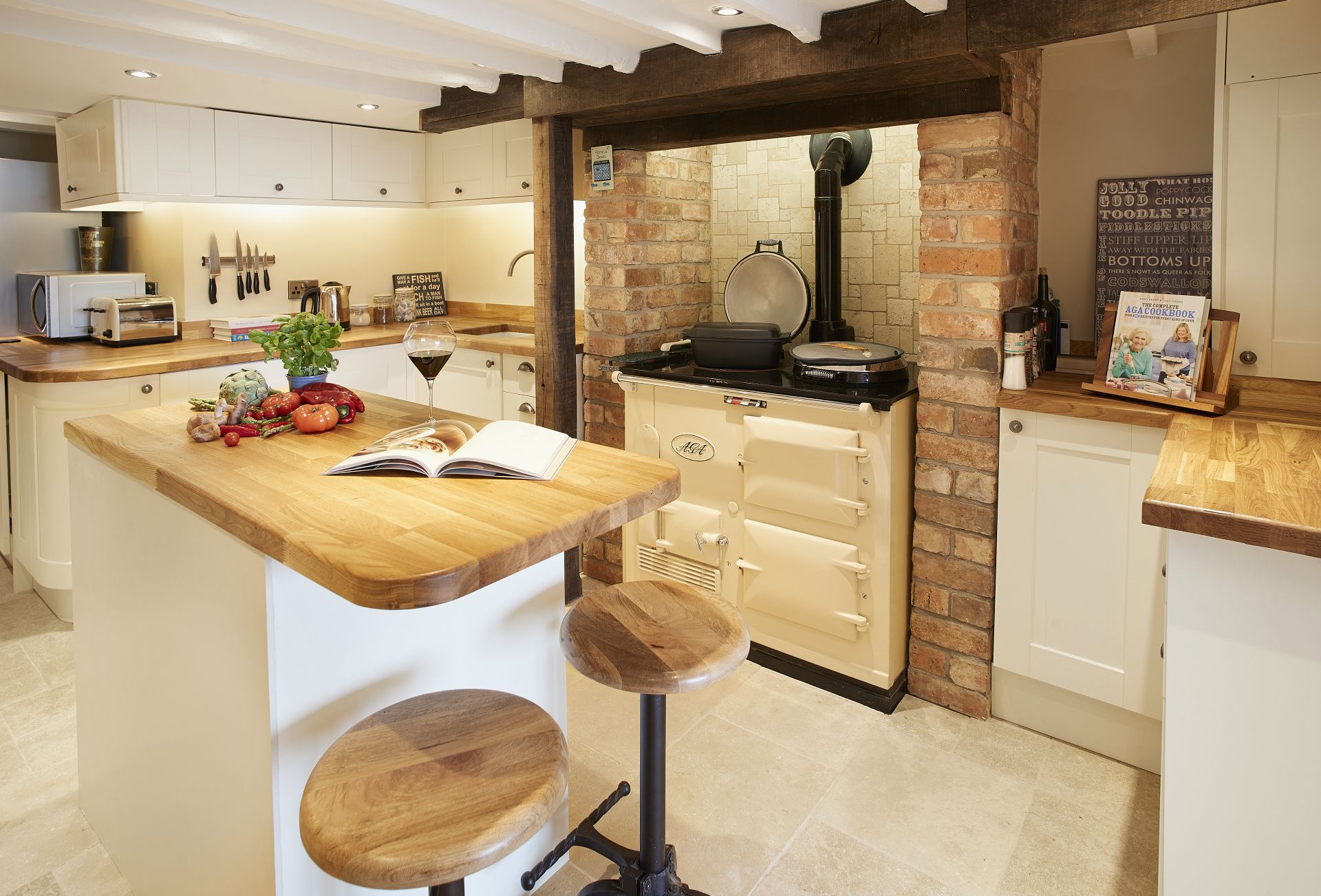 Gloucestershire Cottage Holidays - Click here for more about 39 Foxtail Cottage (4 Guests)