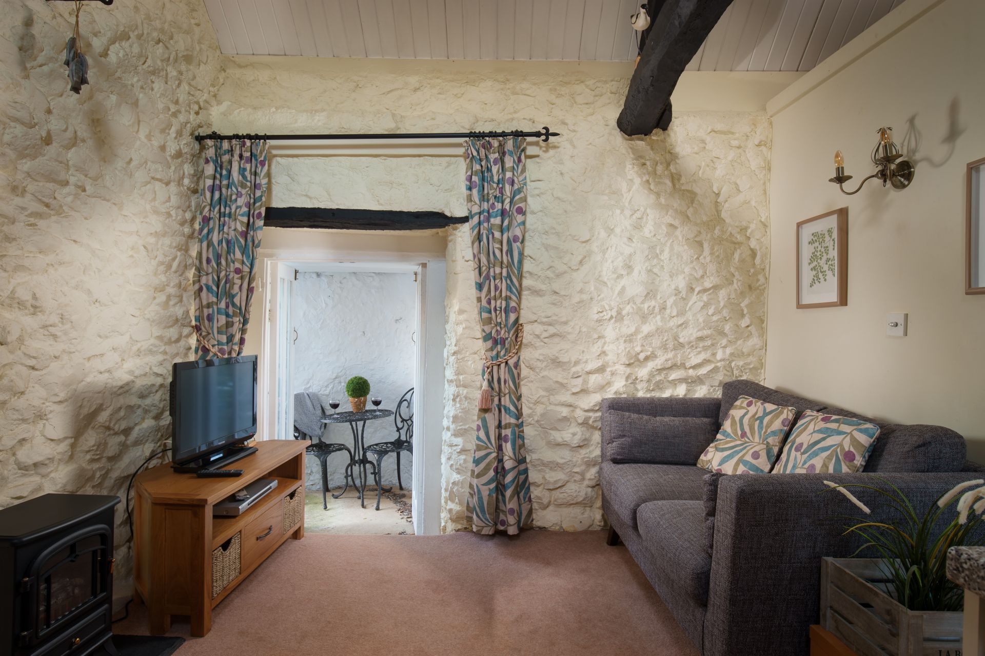 Dorset Cottage Holidays - Click here for more about Swallow Cottage