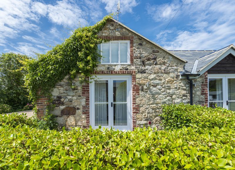Dorset Cottage Holidays - Click here for more about Palomino Cottage