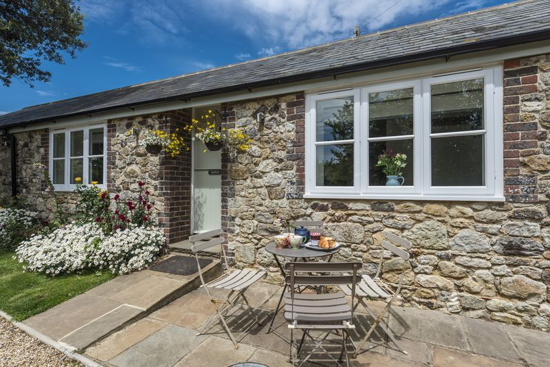 Dorset Cottage Holidays - Click here for more about Dapple Cottage