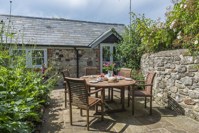 Dorset Cottage Holidays - Click here for more about Bay Cottage
