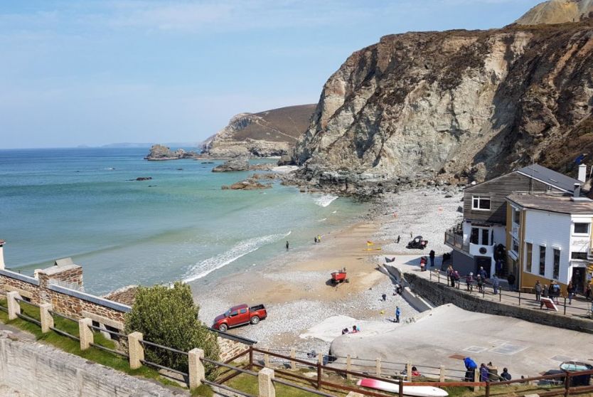 Cornwall Cottage Holidays - Click here for more about Above the Beach