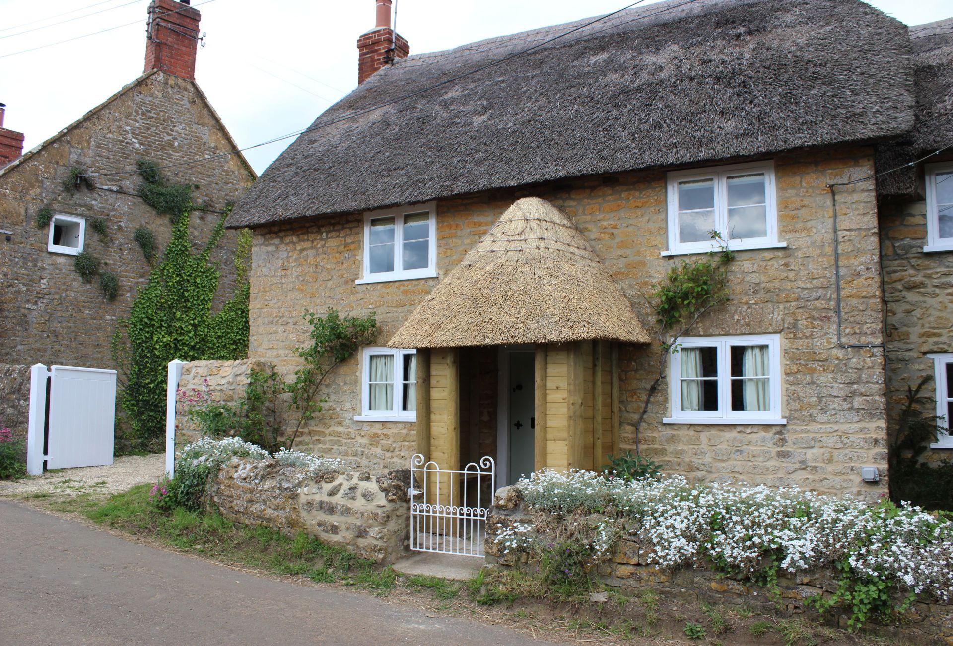 Dorset Cottage Holidays - Click here for more about Vicarage Cottage