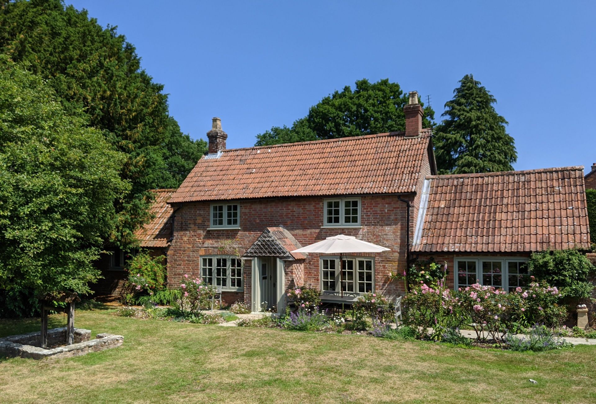 Dorset Cottage Holidays - Click here for more about Evergreen