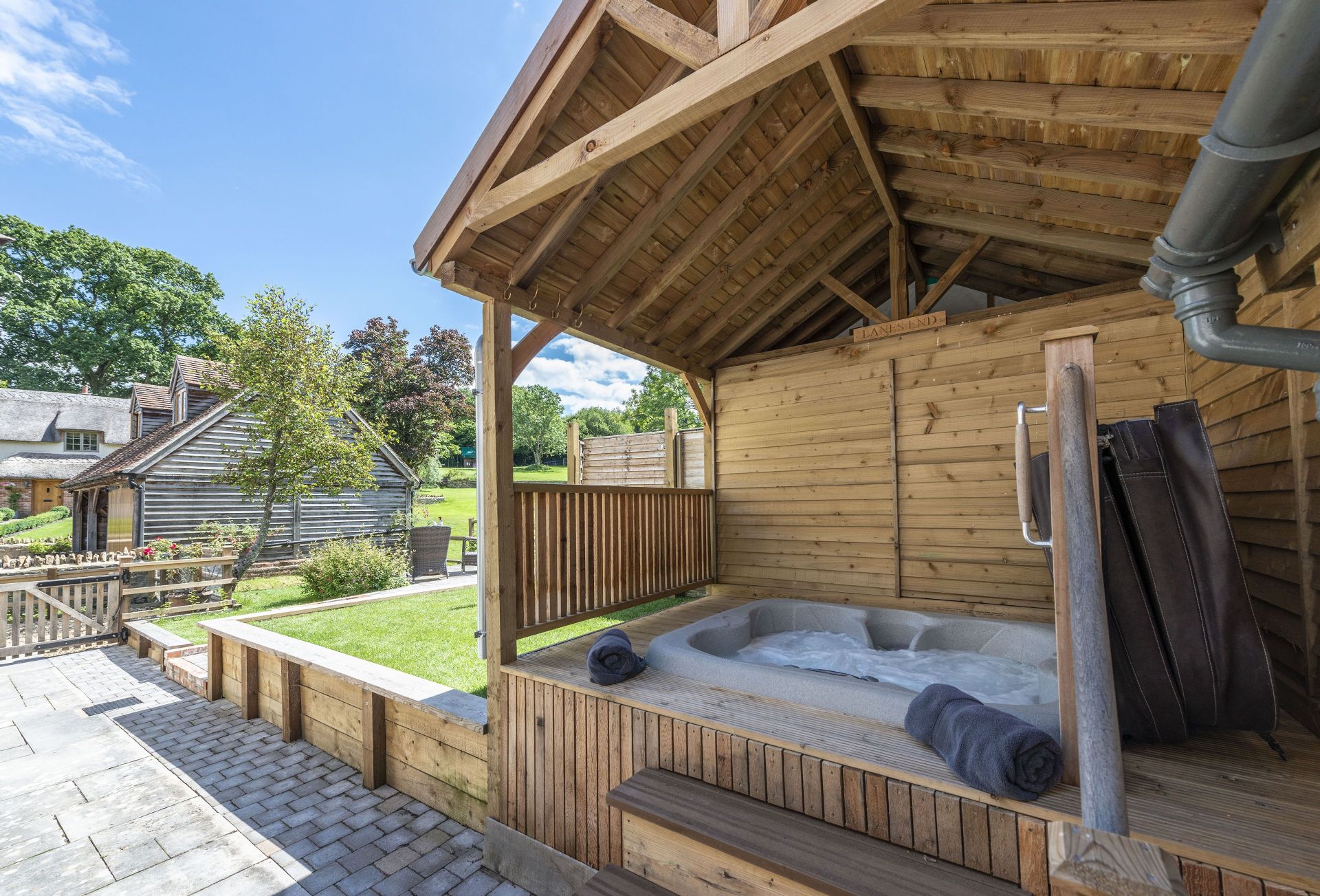 Dorset Cottage Holidays - Click here for more about Lanes End Cottage