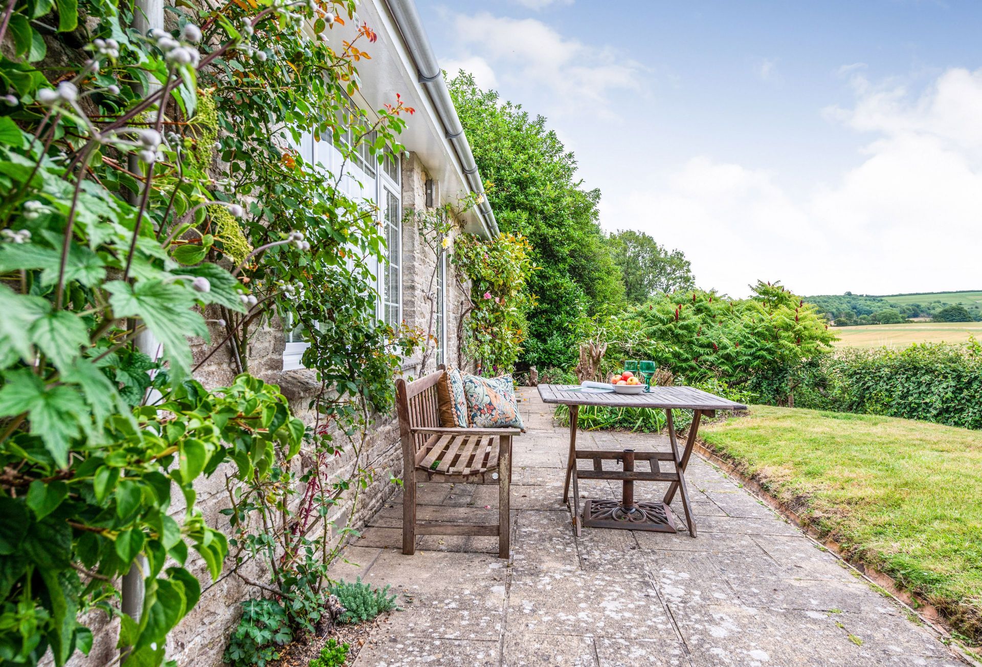 Dorset Cottage Holidays - Click here for more about Greygles