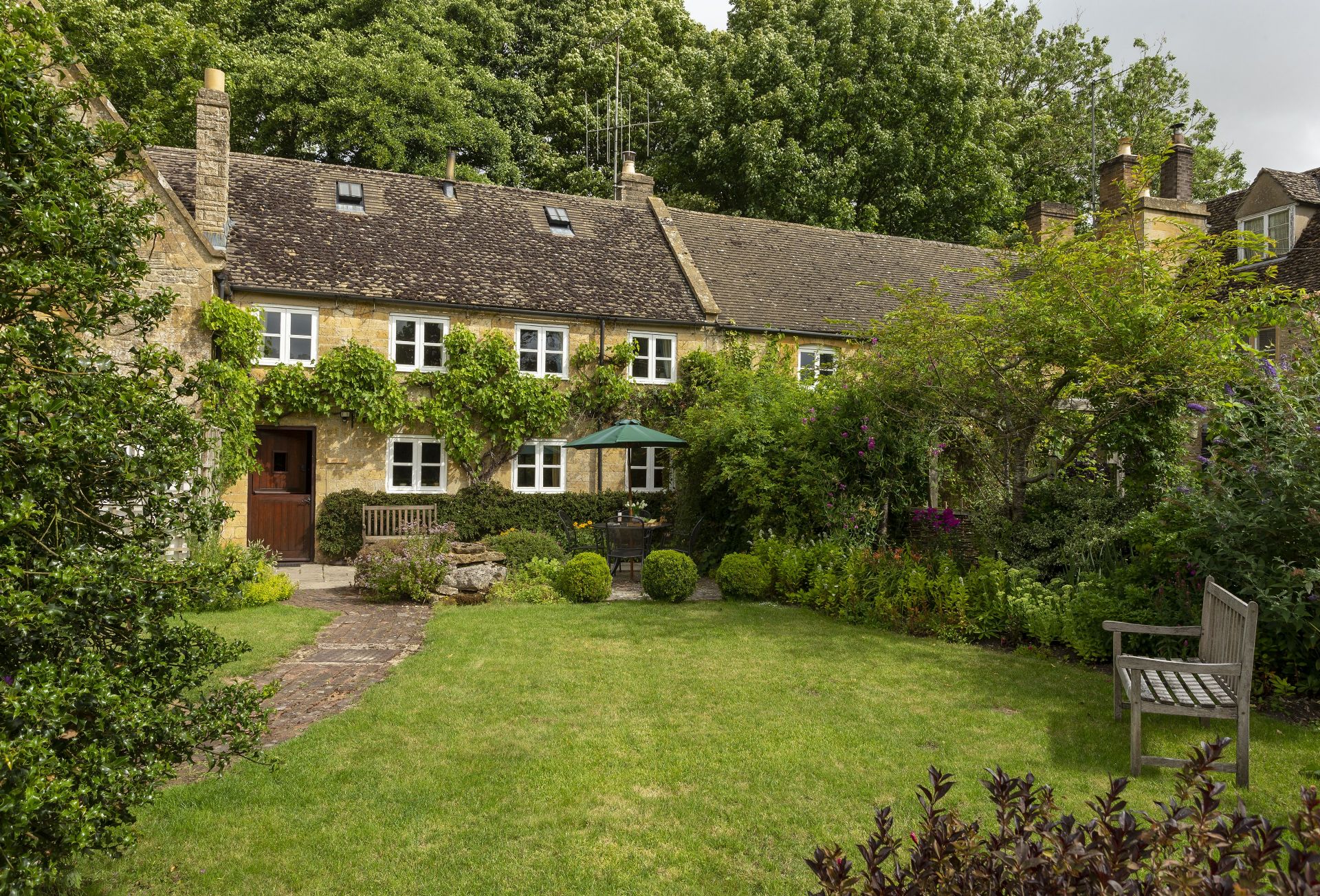Gloucestershire Cottage Holidays - Click here for more about Dyers Cottage