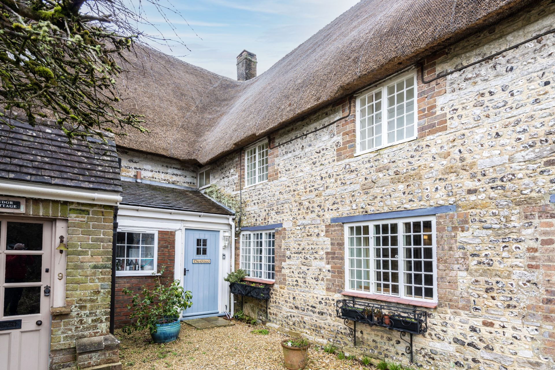 Dorset Cottage Holidays - Click here for more about The Elbow