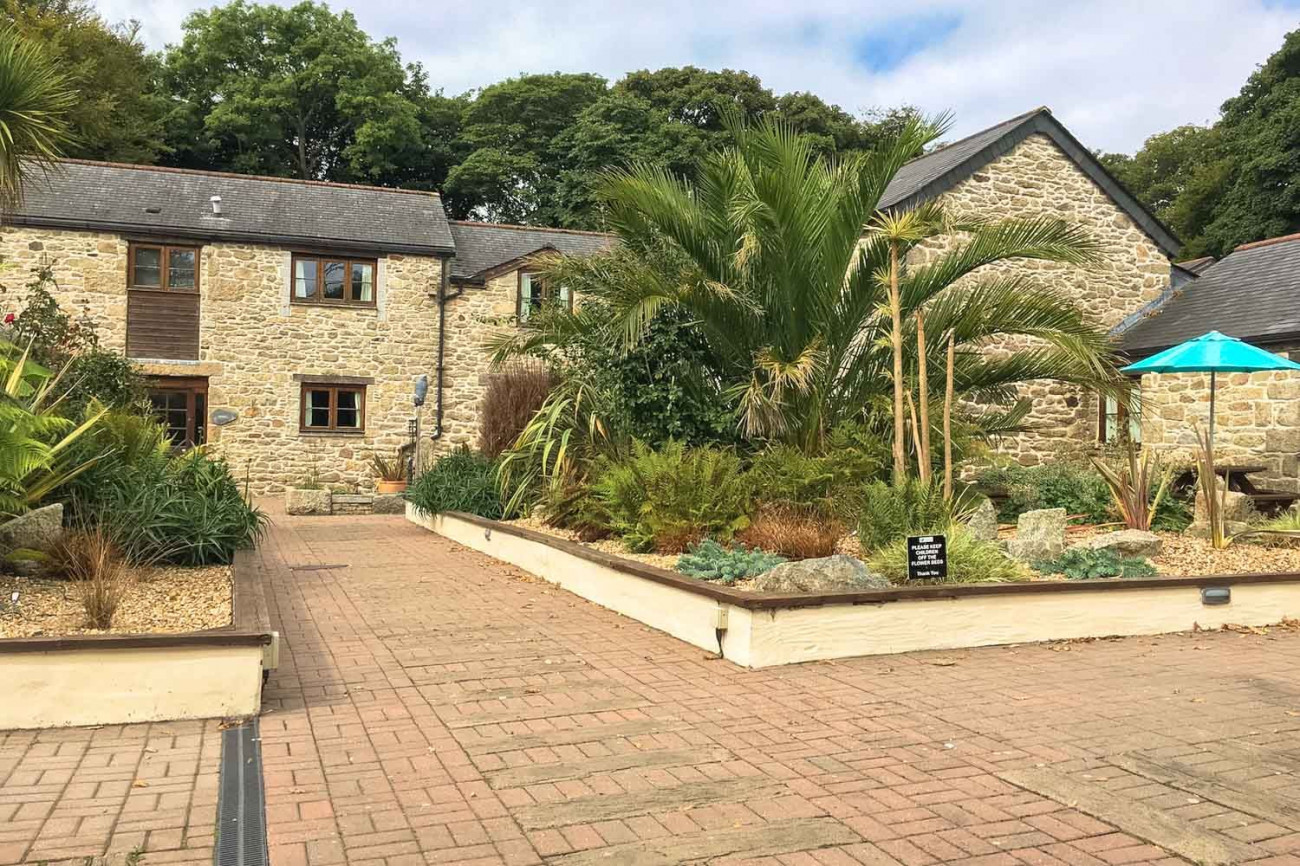 Cornwall Cottage Holidays - Click here for more about Newlyn Cottage