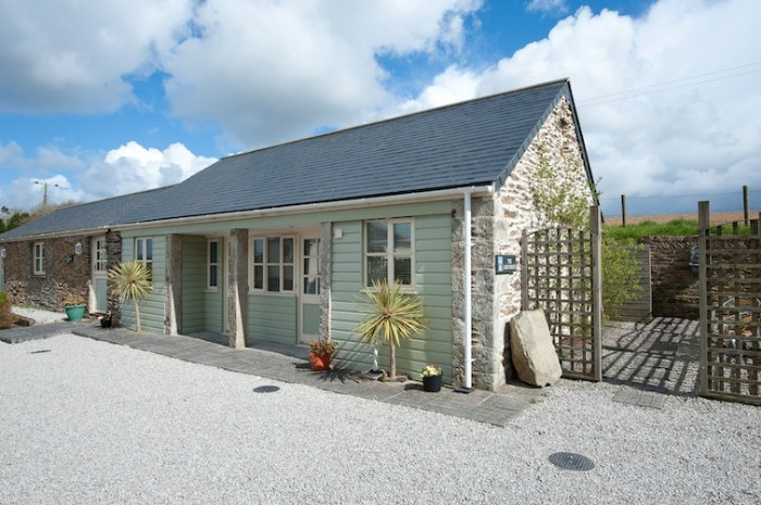 Cornwall Cottage Holidays - Click here for more about Lighthouse Cottage