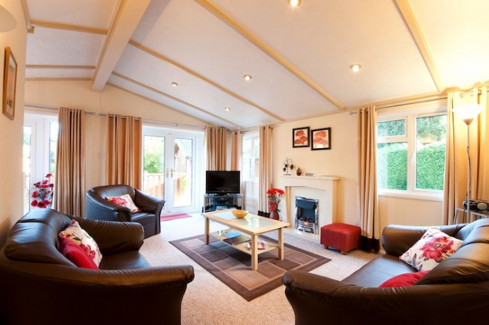 Cornwall Cottage Holidays - Click here for more about Poppy Lodge