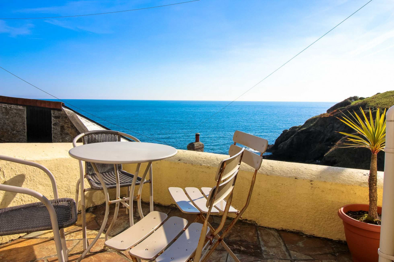 English Cottage Holidays - Ocean View, Portloe