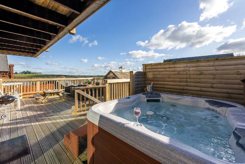 Short Break Holidays - Lodge 40, Retallack Resort & Spa