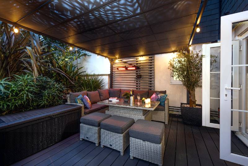 Cornwall Cottage Holidays - Click here for more about Crystal View, Compass Point