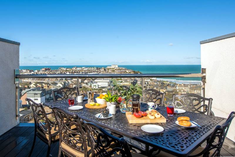 Cornwall Cottage Holidays - Click here for more about No.2 Quay Court