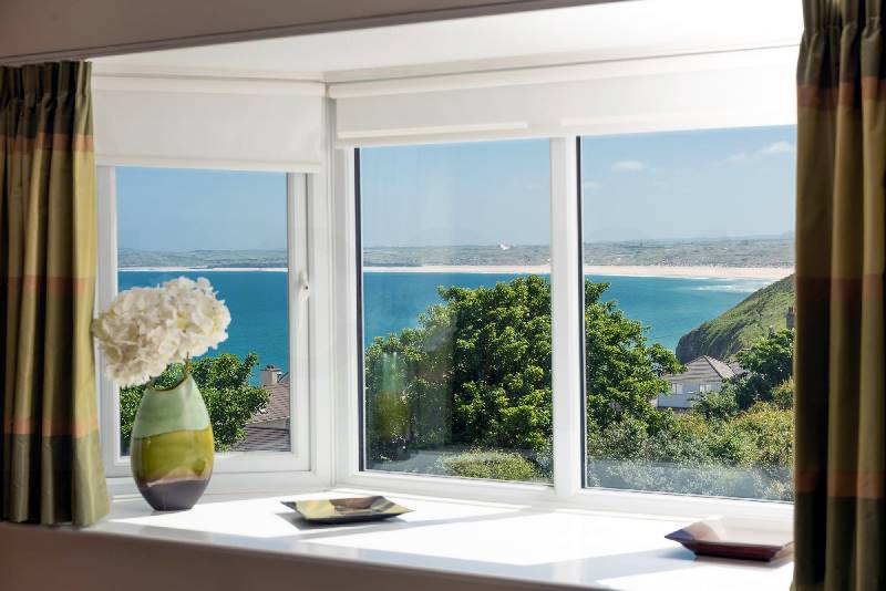 Cornwall Cottage Holidays - Click here for more about Fairsky