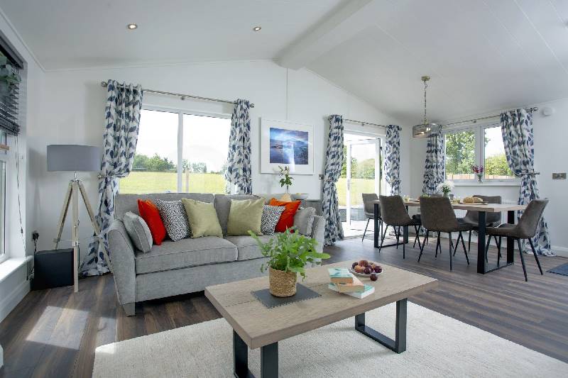 Cornwall Cottage Holidays - Click here for more about Snowdrop Lodge, 9 Roadford Lake Lodges