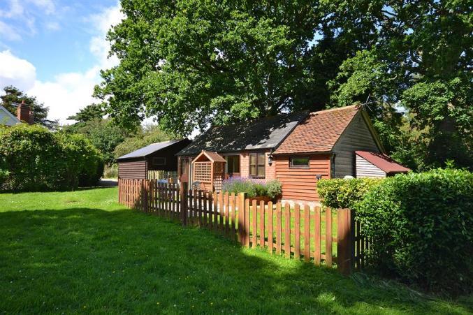 Hampshire Cottage Holidays - Click here for more about Meg's