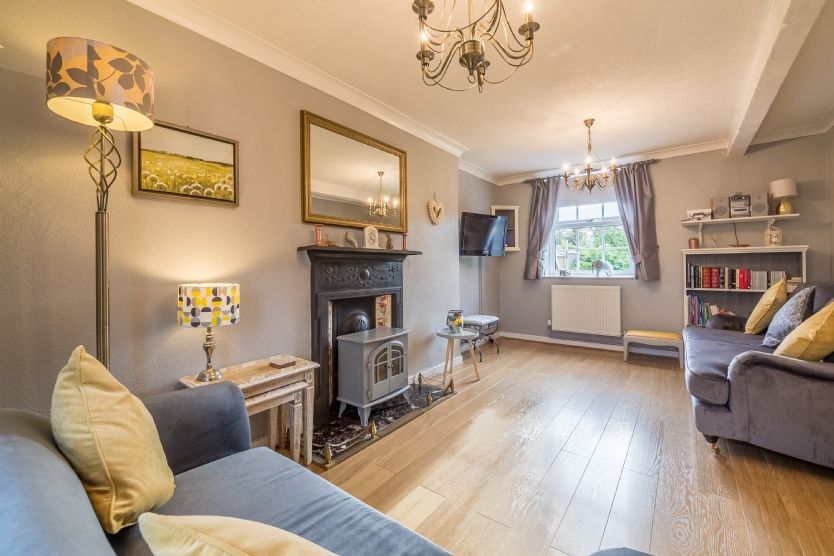 Click here for more about Poppy Cottage (Docking)
