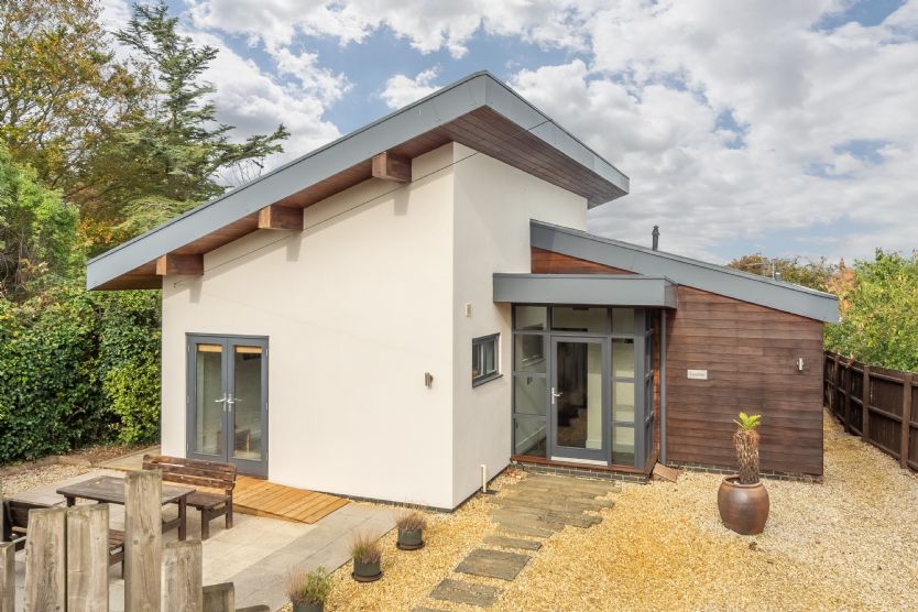 Norfolk Cottage Holidays - Click here for more about Levante