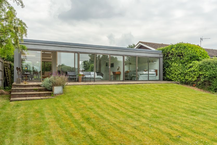 Norfolk Cottage Holidays - Click here for more about Bramley
