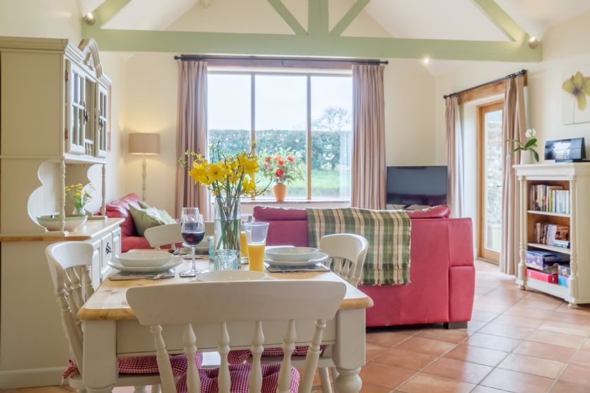 Norfolk Cottage Holidays - Click here for more about The Cart Lodge (6)