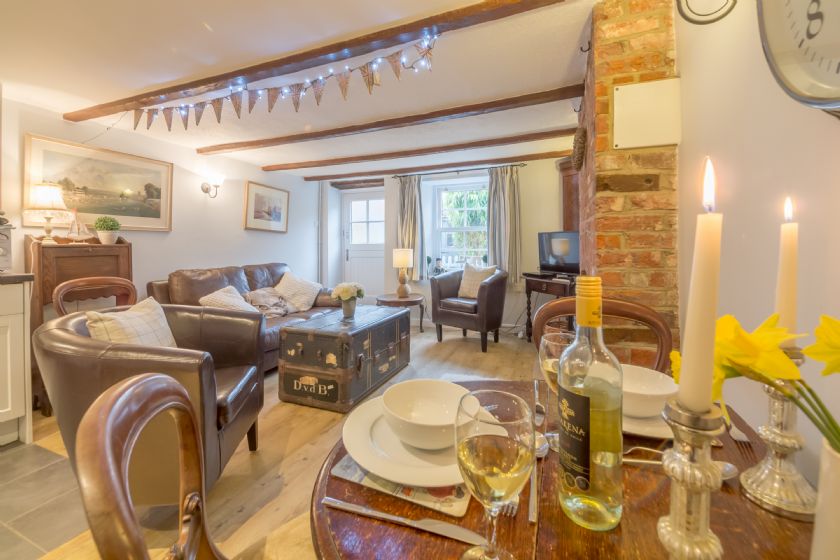 Norfolk Cottage Holidays - Click here for more about Alberts Cottage (2)