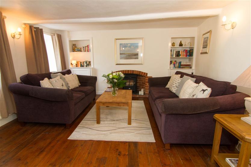 Norfolk Cottage Holidays - Click here for more about Three Tuns Cottage