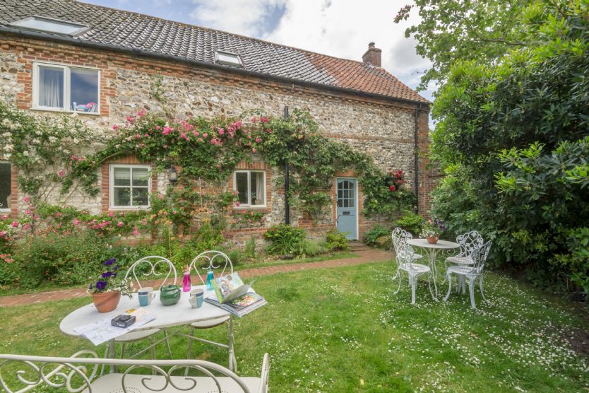 Norfolk Cottage Holidays - Click here for more about Grooms Cottage (B)