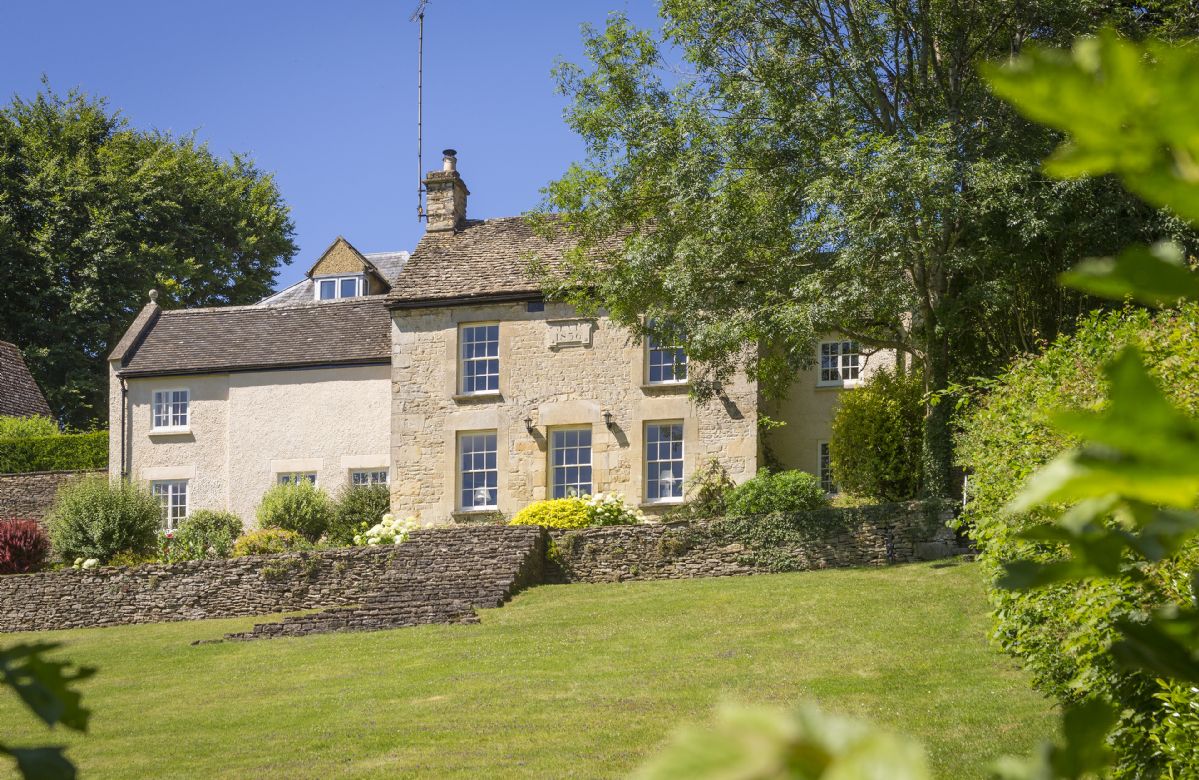 Gloucestershire Cottage Holidays - Click here for more about Catalpa Cottage