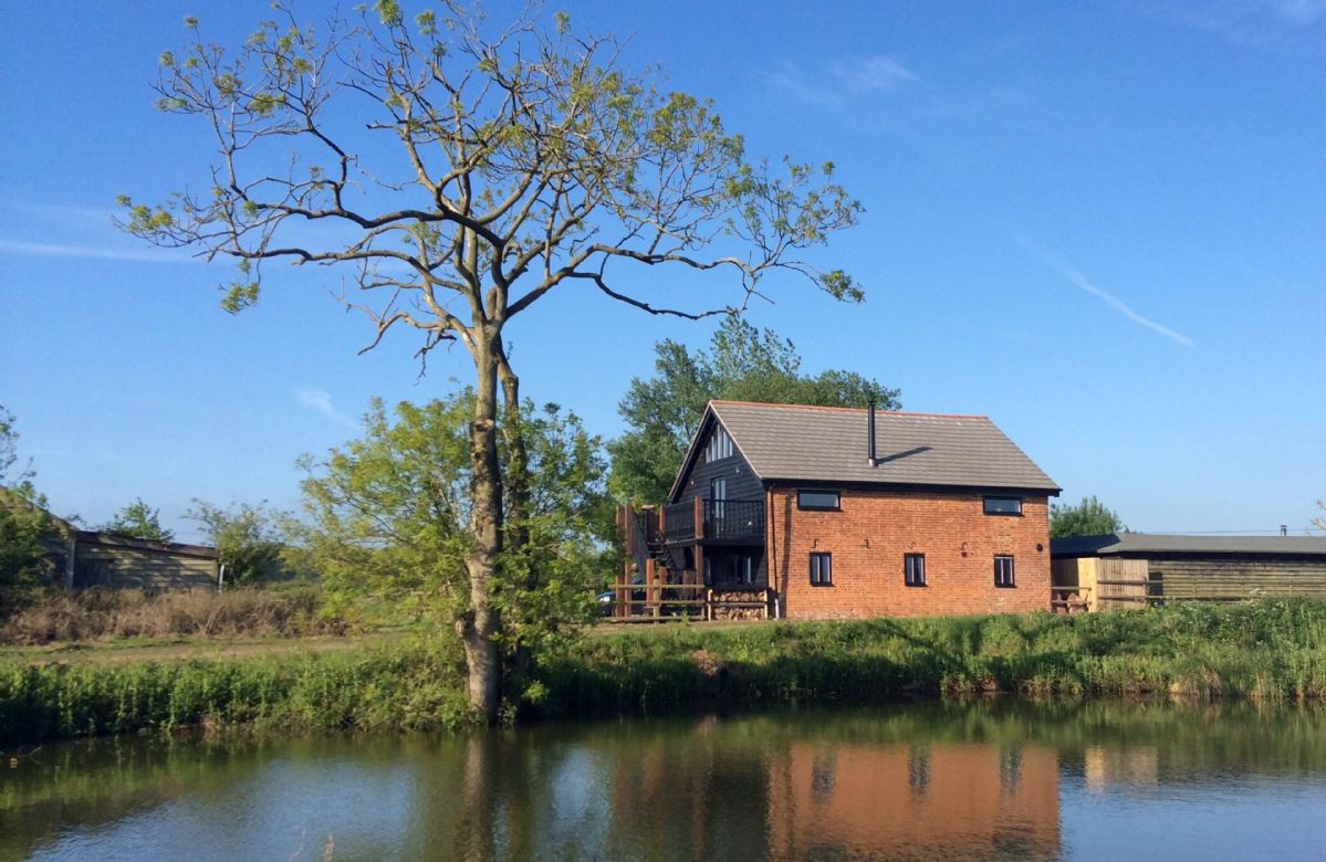 Suffolk Cottage Holidays - Click here for more about The Granary