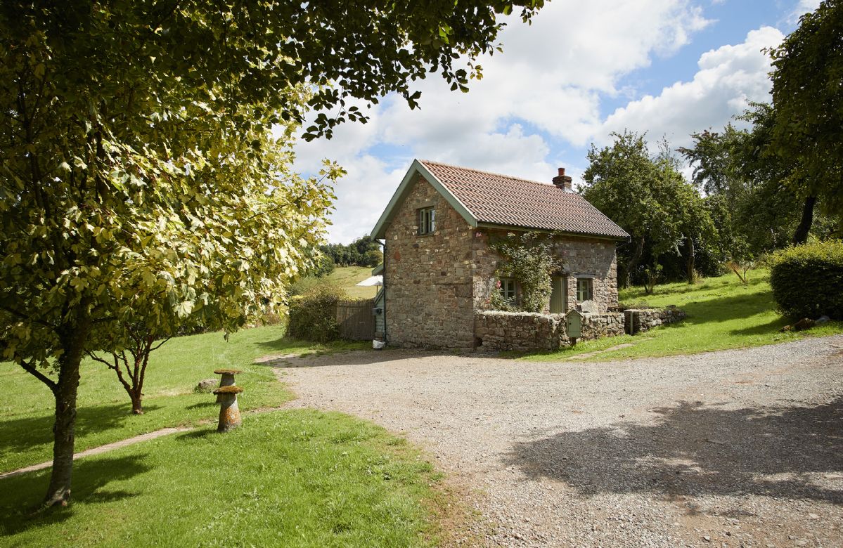 Monmouthshire Cottage Holidays - Click here for more about Orchard Cottage