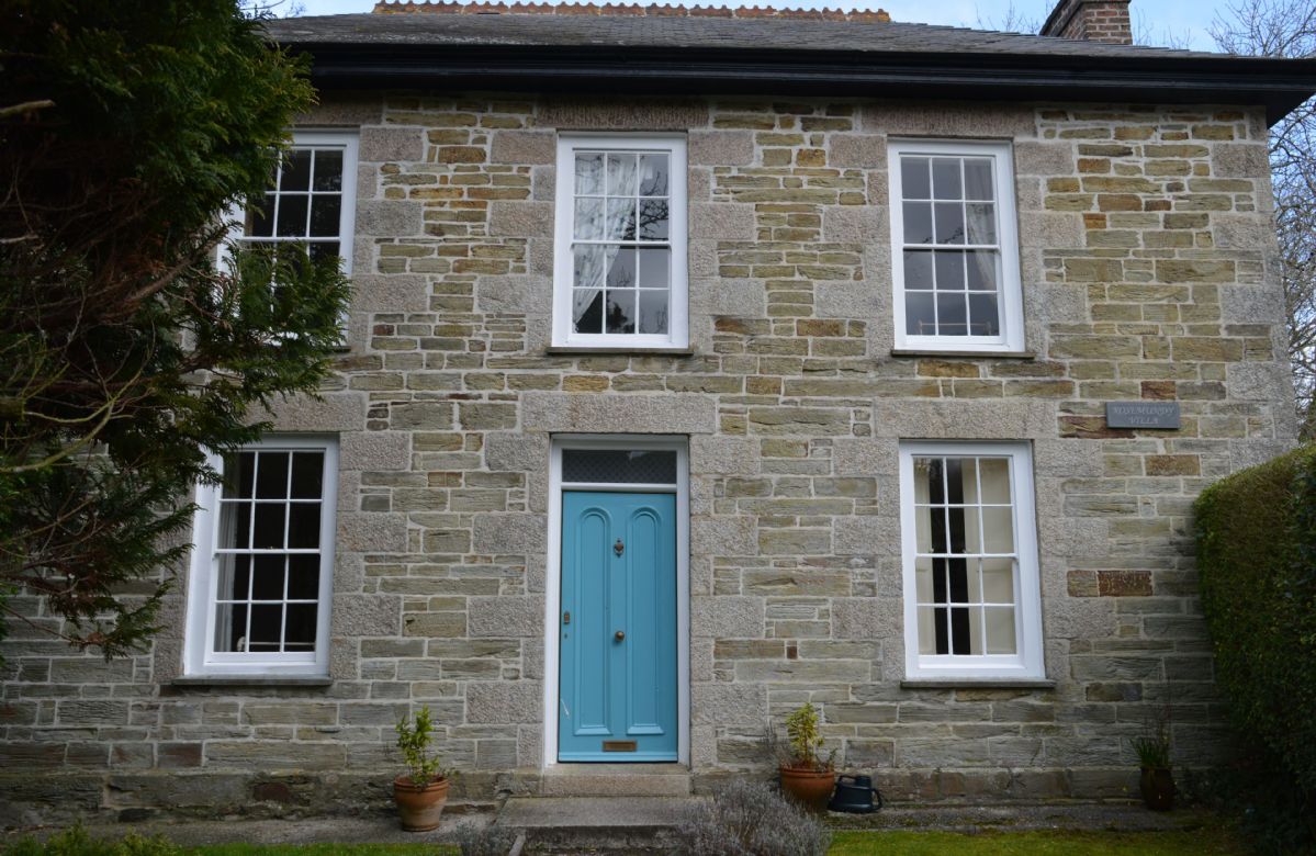 Cornwall Cottage Holidays - Click here for more about Rosemundy Villa